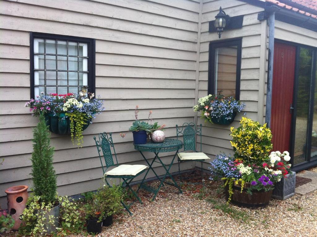 Bonningtons Stansted Self Catering Hotel Stansted Mountfitchet Szoba fotó