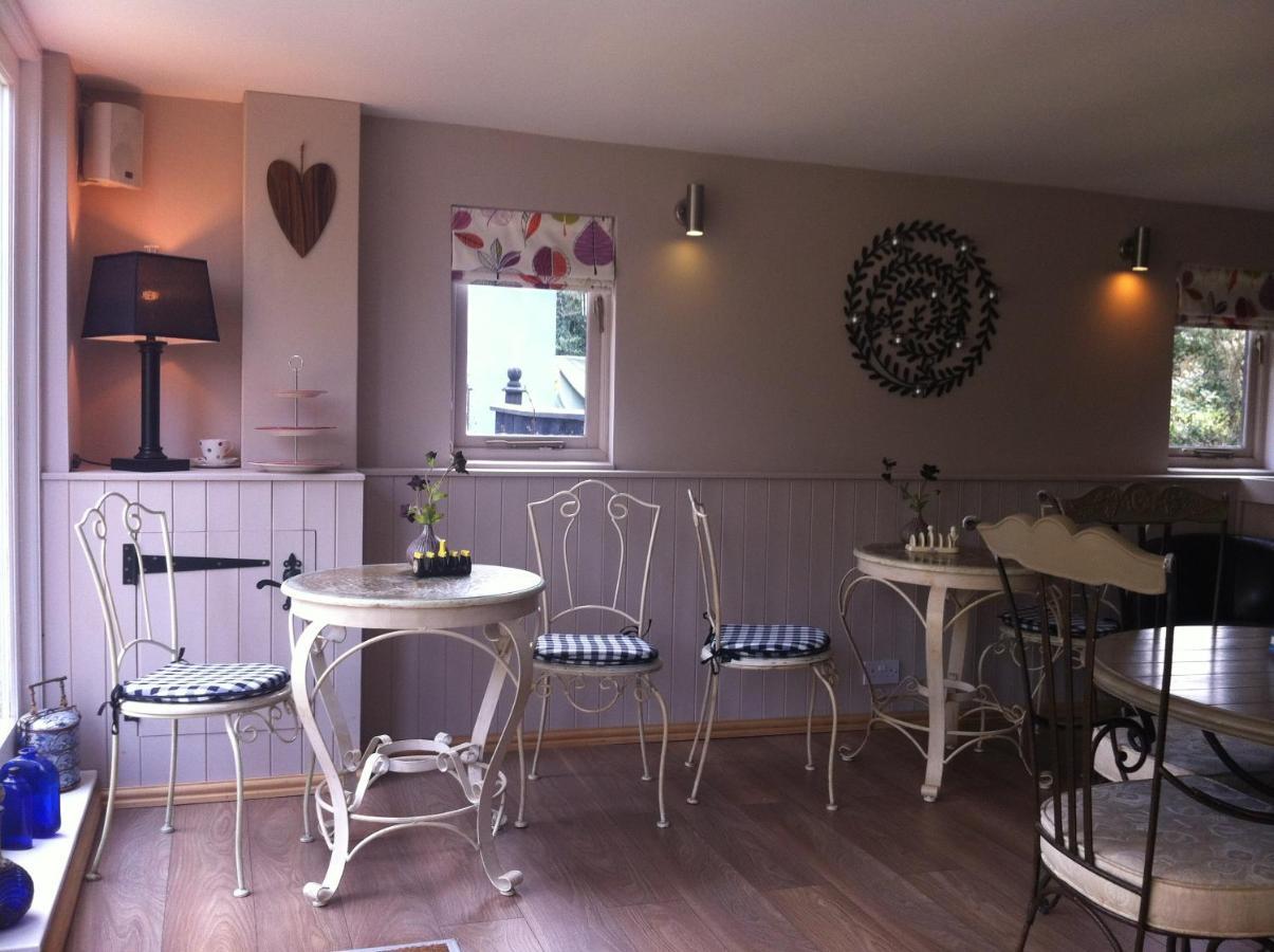 Bonningtons Stansted Self Catering Hotel Stansted Mountfitchet Szoba fotó